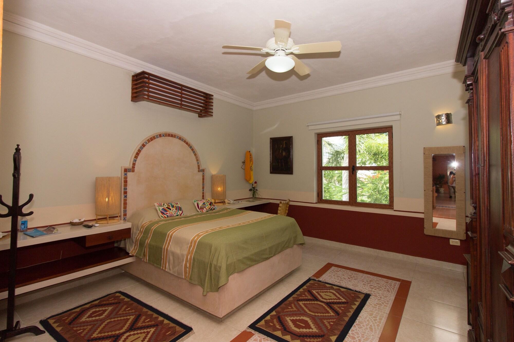 Hotel Boutique Casa San Angel (Adults Only) Merida Luaran gambar
